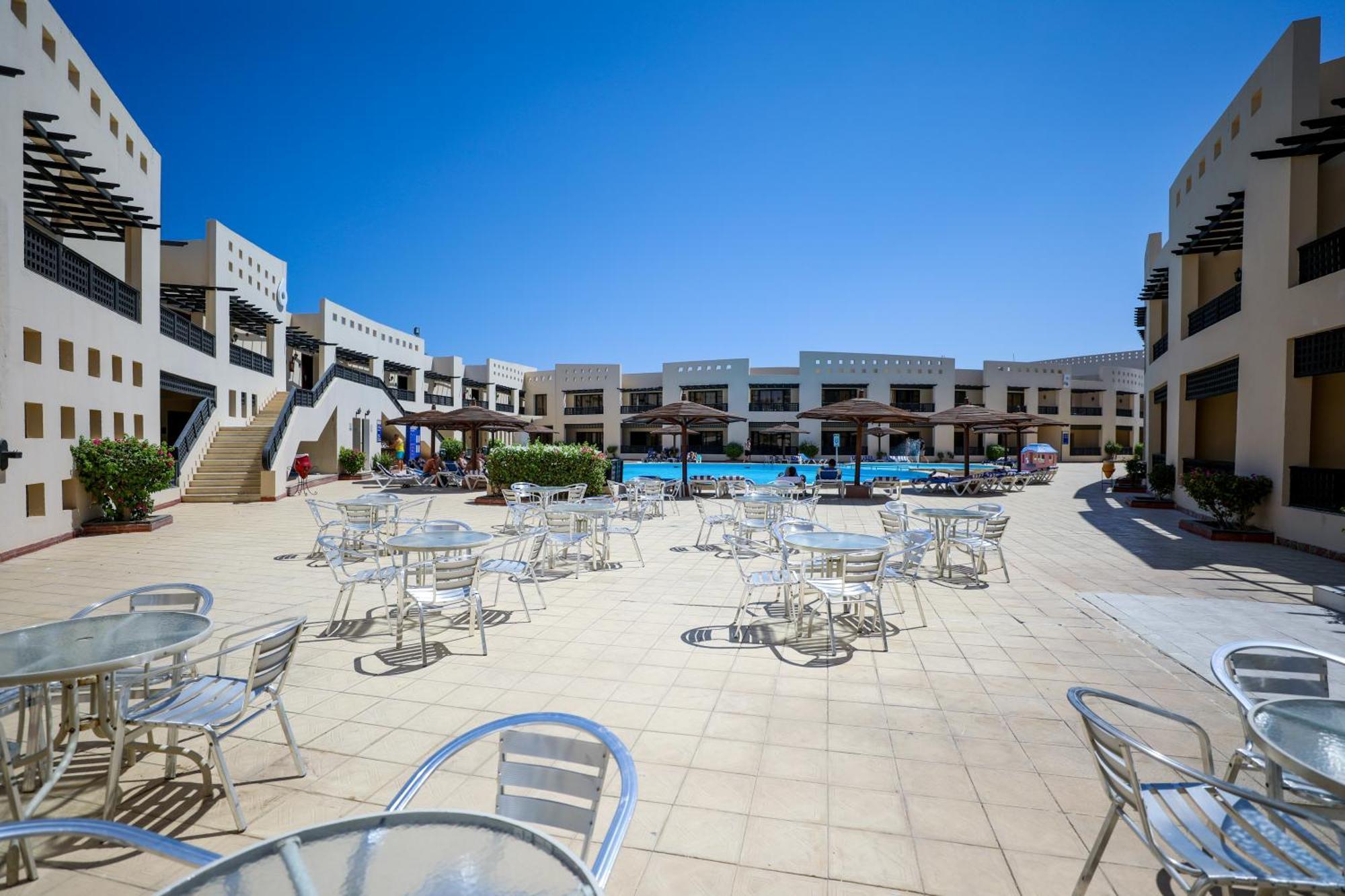 Blend Club Aqua Rezort Hurghada